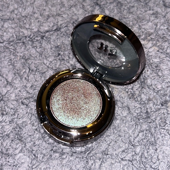 Makeup Bundle - Picture 9 of 13